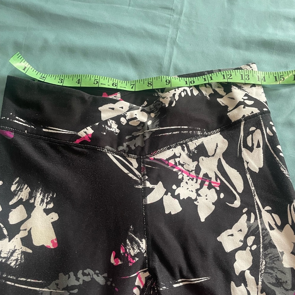 Fabletic capris - Picture 3 of 4